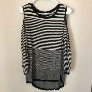 Maurices Cold Shoulder Long Sleeve - S
